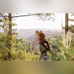 Meet your Posher, Lindy